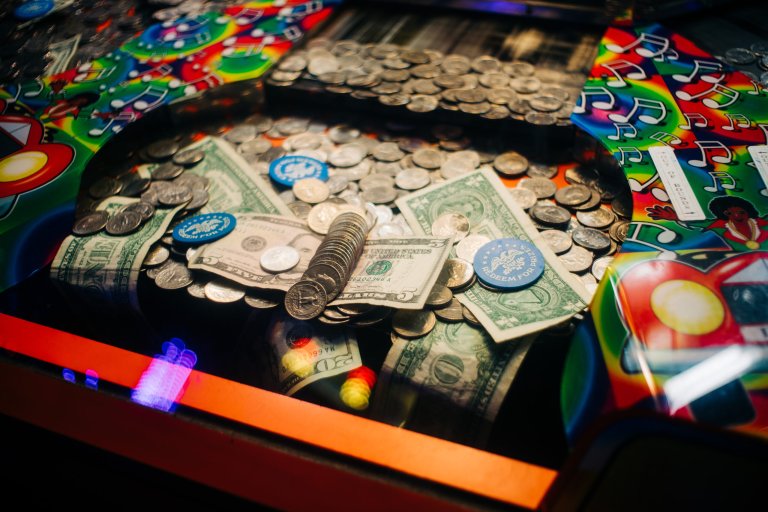 Coin pusher machine.